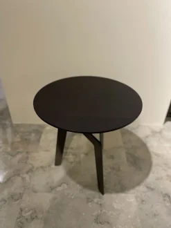 Tavolino modello Tribeca di Poliform a prezzo scontato