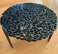 Tavolino modello T-table di Kartell a prezzo scontato