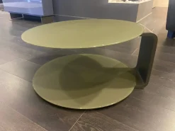 Tavolino moderno Clip di Molteni & c a prezzo scontato