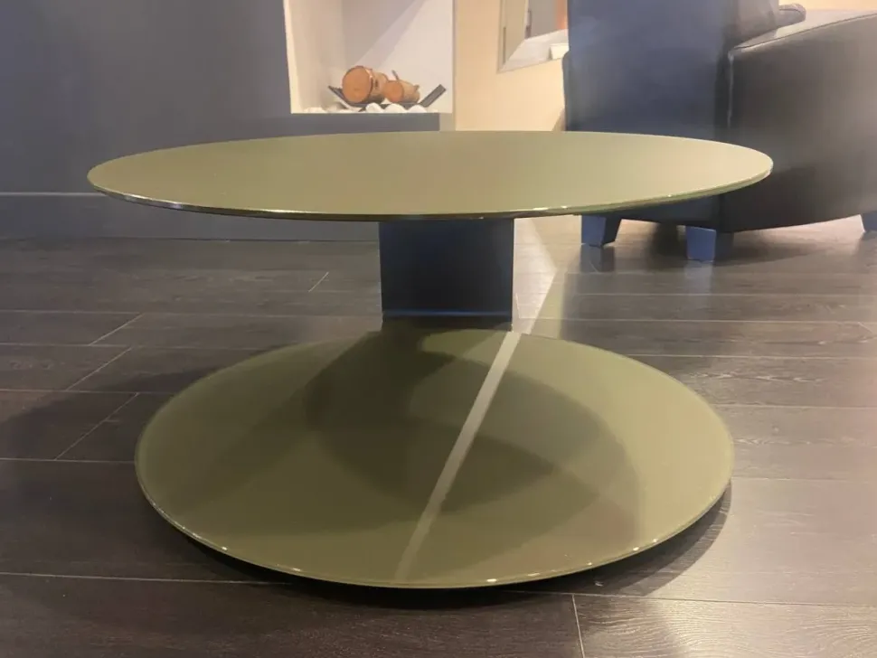 Tavolino moderno Clip di Molteni & c a prezzo scontato