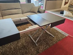 Tavolino moderno Magnum  di Easyline a prezzo scontato