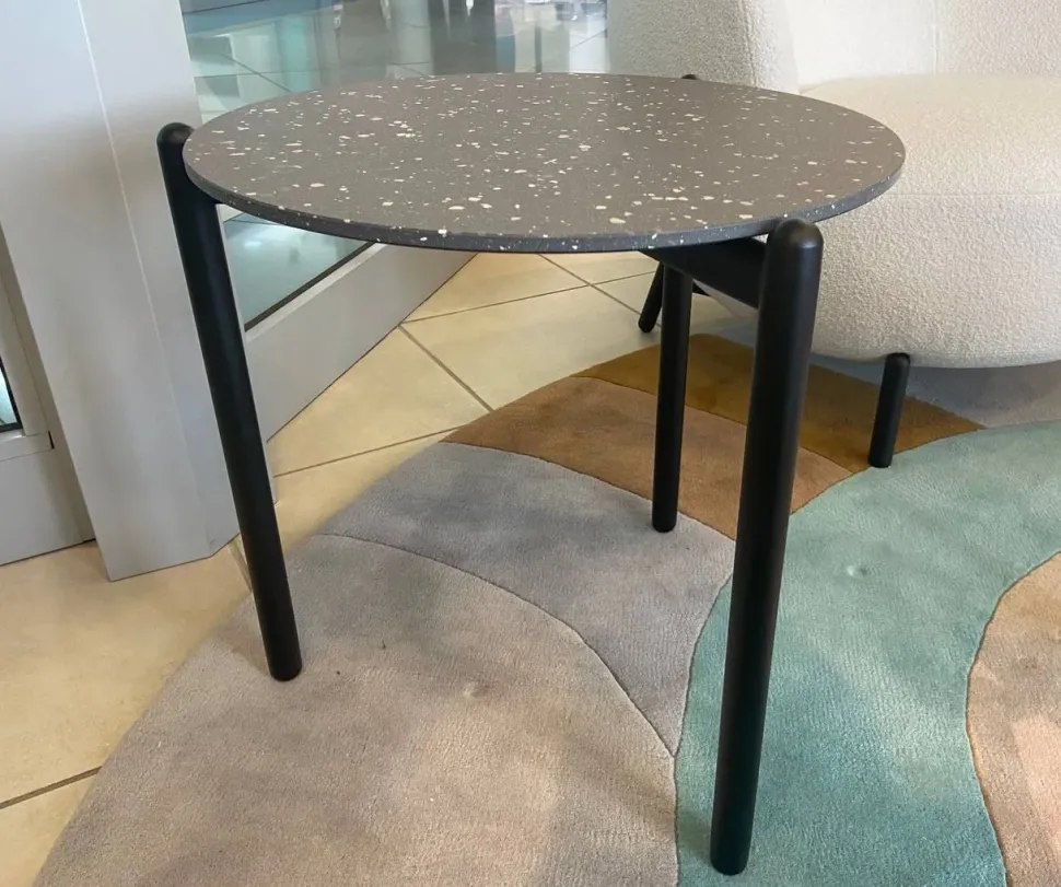 Tavolino moderno modello Undique di Kartell scontato