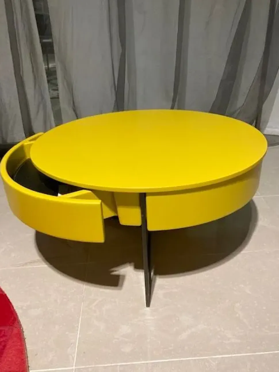 Tavolino moderno Sign di Lema a prezzo ribassato