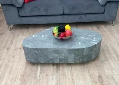 Tavolino moderno Trapezio di Stones a prezzo scontato