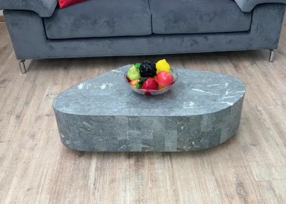 Tavolino moderno Trapezio di Stones a prezzo scontato
