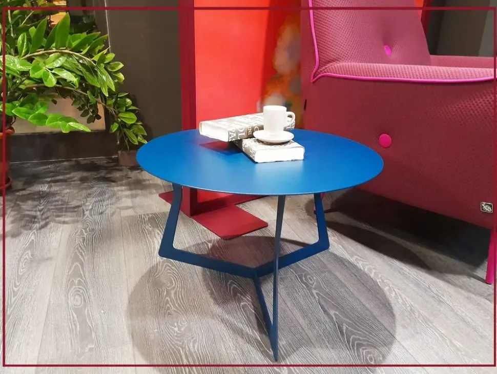 Tavolino Saturn del marchio Egoitaliano con forte sconto affrettati