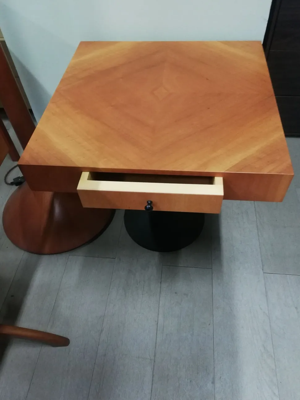 Tavolino Tagliabue mobili modello Con cassetto in OFFERTA OUTLET