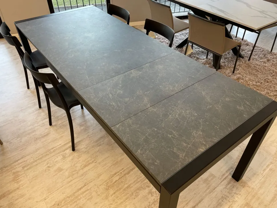 Tavolo allungabile Scavolini Quadrifoglio. 150x90.. Perfetta per progetti di architettura.