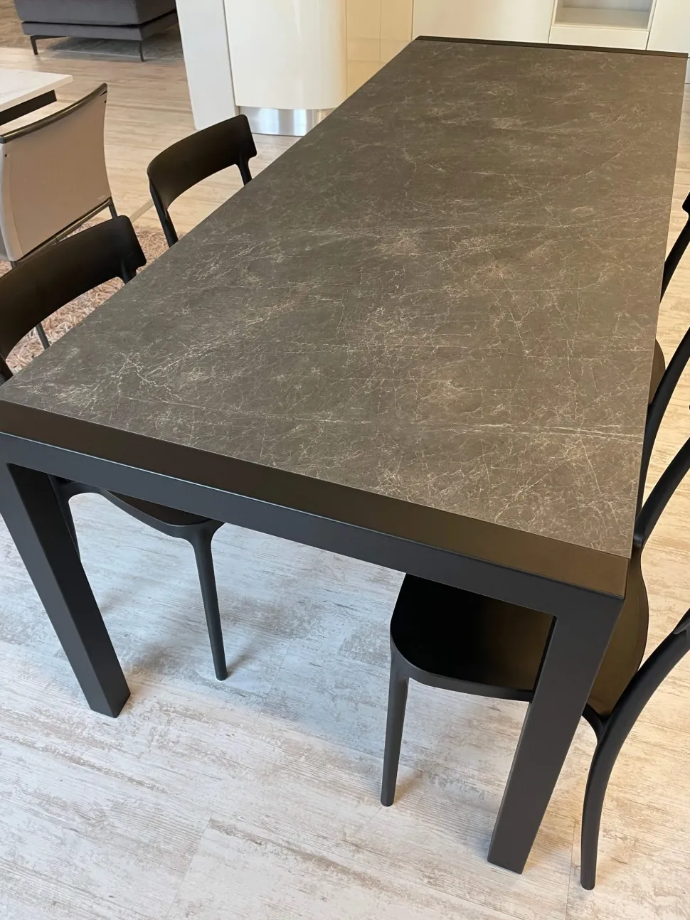 Tavolo allungabile Scavolini Quadrifoglio. 150x90.. Perfetta per progetti di architettura.