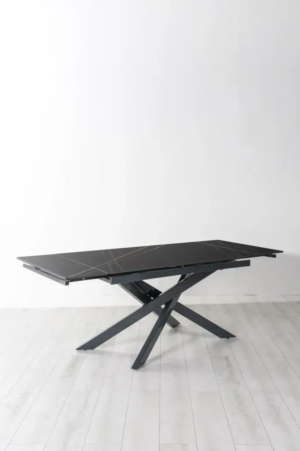 Tavolo Ares di Stones scontato del 50%