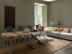 Tavolo Assist Altacom in legno rettangolare, allungabile e dal design moderno.