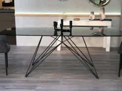 Tavolo con piano in vetro rettangolare di Riflessi a PREZZO OUTLET