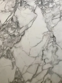 Tavolo Cosmo Friulsedie in marmo Fisso