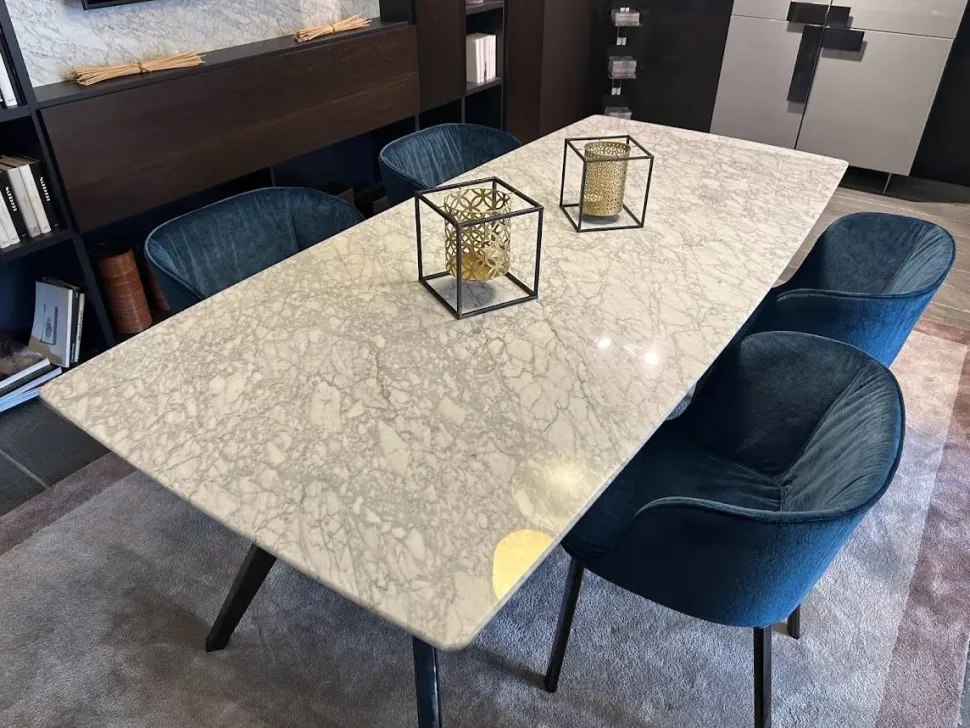 Tavolo Delta di Pianca scontato del 40%