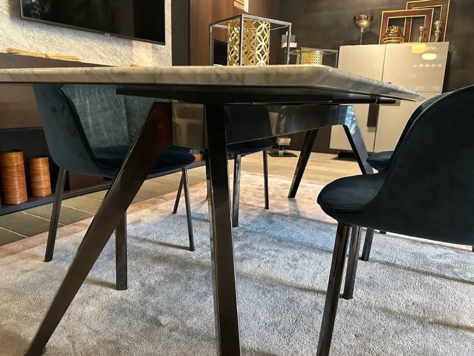 Tavolo Delta di Pianca scontato del 40%