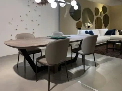 Tavolo fisso Cosmopolitan di Devina nais a prezzo riservato