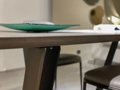 Tavolo fisso Cosmopolitan di Devina nais a prezzo riservato