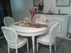 TAVOLO Grande arredo Tavolo ovale con gambe a spillo e n. 4 sedie imbottite SCONTATO 53%