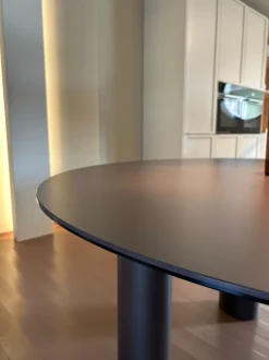 Tavolo in altri materiali rotondo Daen Gervasoni a prezzo ribassato