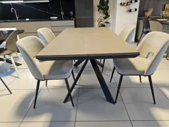 Tavolo in altri materiali rettangolare 4x4 Ozzio a prezzo ribassato