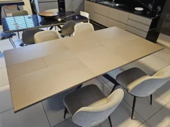 Tavolo in altri materiali rettangolare 4x4 Ozzio a prezzo ribassato