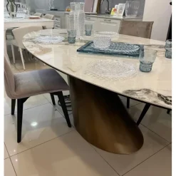 Tavolo in ceramica ovale Oasi Domitalia in offerta outlet