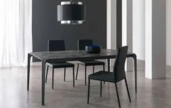 Tavolo in ceramica rettangolare Spillo * Dexo a prezzo ribassato