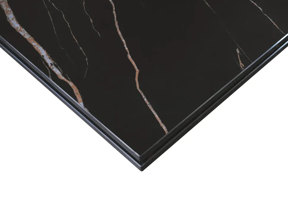 Tavolo in ceramica rettangolare Tempor 2021 Collezione esclusiva a prezzo ribassato