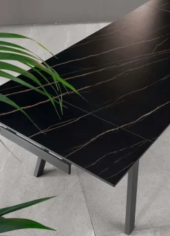 Tavolo in ceramica rettangolare Dylan Stones in offerta outlet