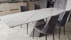 Tavolo in ceramica rettangolare Metropolis allungabile Scavolini a prezzo ribassato