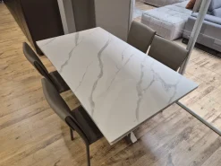 Tavolo in ceramica rettangolare Bilbao Artigianale in offerta outlet