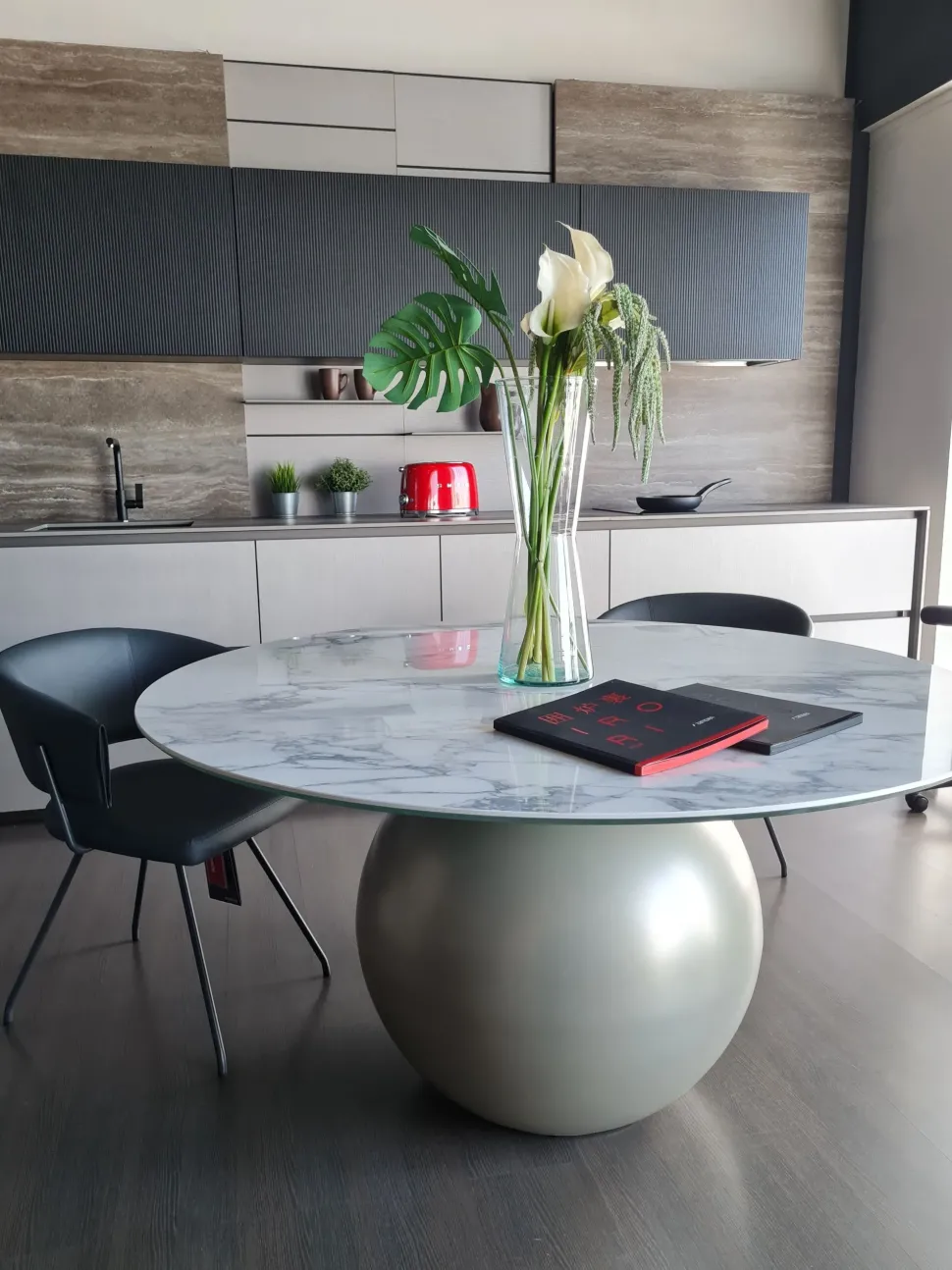 Tavolo in ceramica rotondo Circus Bonaldo a prezzo ribassato