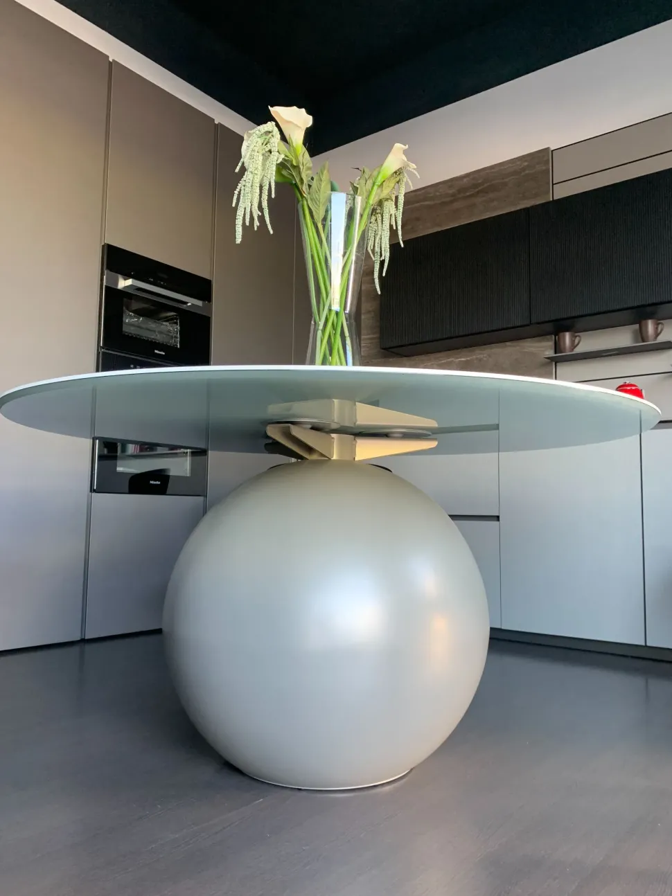 Tavolo in ceramica rotondo Circus Bonaldo a prezzo ribassato