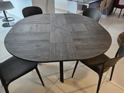 Tavolo in laminato rotondo Petalo Easyline in offerta outlet