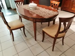 Tavolo in legno ovale Tavolo - 4 sedie Origine a prezzo ribassato