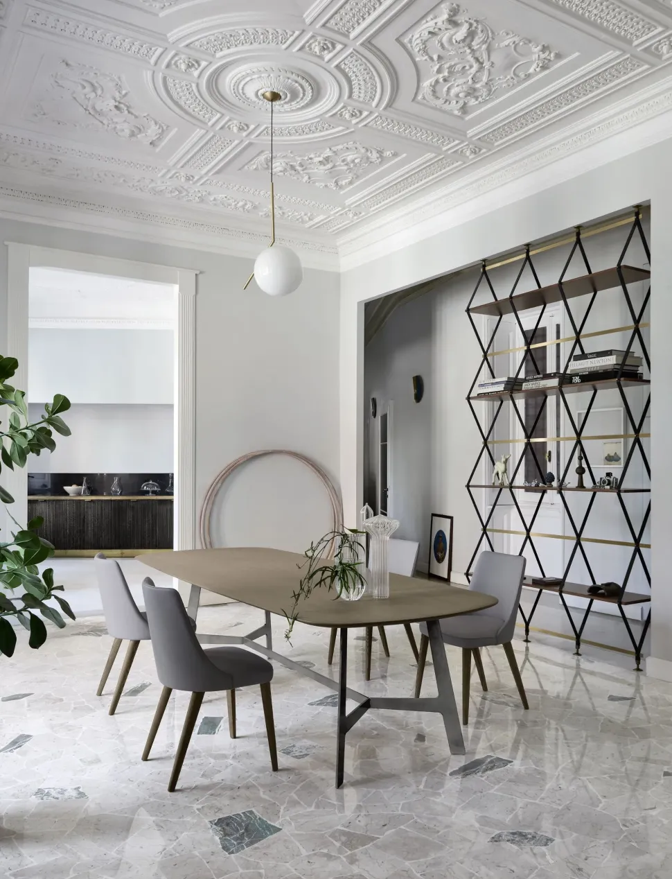 Tavolo in legno ovale Vertigo Sangiacomo a prezzo scontato