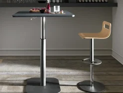 Tavolo in legno quadrato Outline Altacom a prezzo scontato