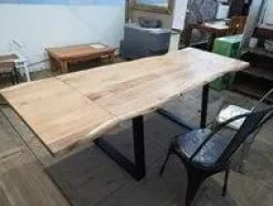 Tavolo in legno rettangolare Tavolo allungabile gambe cromate Nuovi mondi cucine a prezzo ribassato