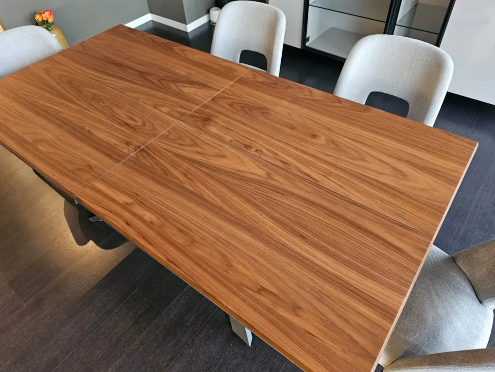 Tavolo in legno rettangolare 4x4 noce Tomasella in offerta outlet