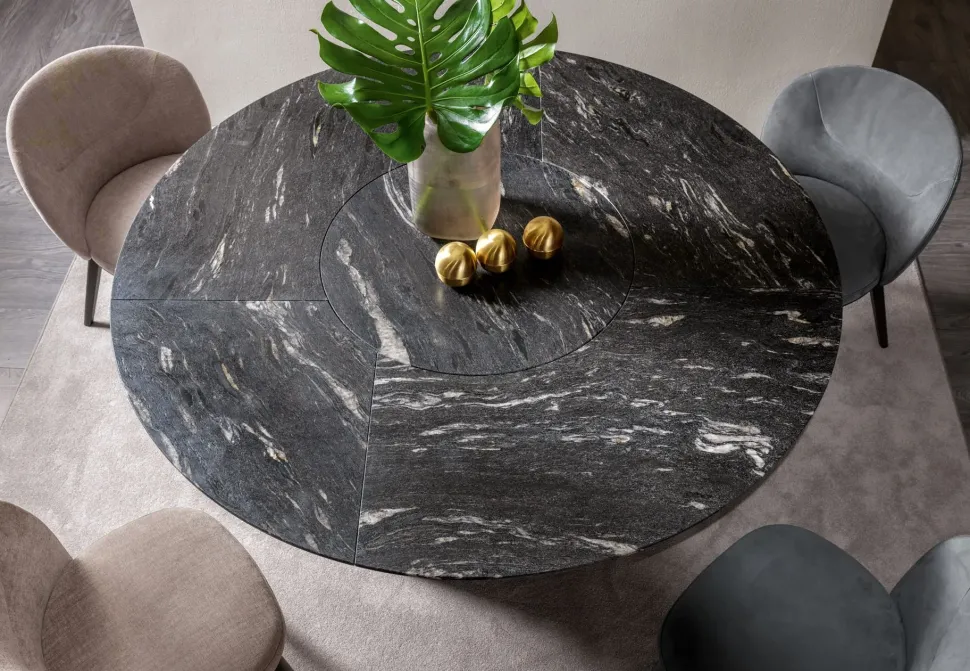 Tavolo in offerta outlet modello Mirage di Cantori