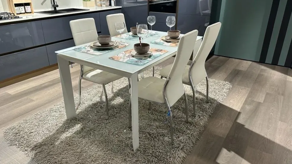 Tavolo in vetro rettangolare Diamante La casa moderna in offerta outlet
