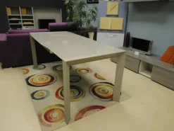 Tavolo in vetro rettangolare Modem Stones a prezzo ribassato