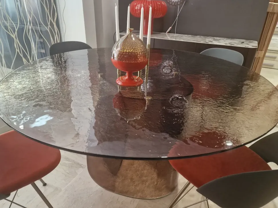 Tavolo in vetro rotondo Blur Nature design a prezzo ribassato