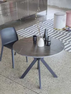 Tavolo micro round di la seggiola scontato del 30%