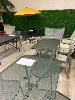 Tavolo modello Cambi per l'esterno Emu a prezzo scontato