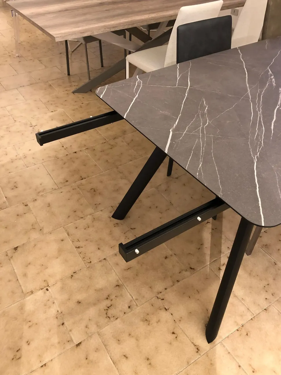 Tavolo Nicola La primavera in OFFERTA OUTLET