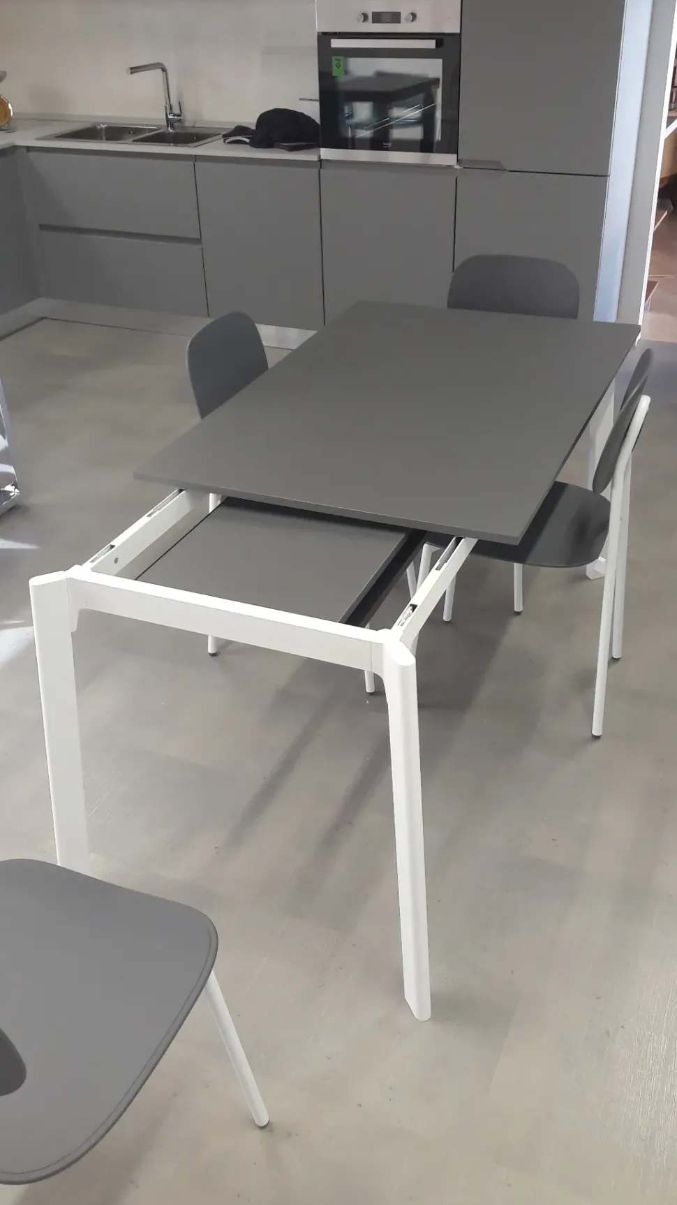 Tavolo Otello basic Point house in OFFERTA OUTLET -41%