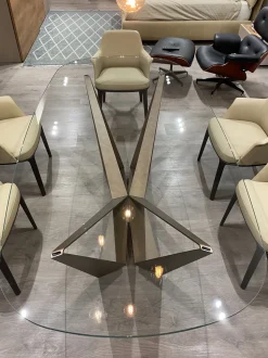 Tavolo ovale a quattro gambe Skorpio Cattelan italia scontato