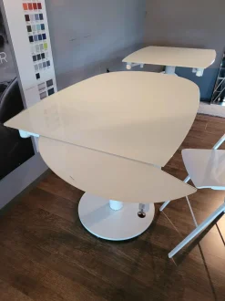 Tavolo ovale Extra up Ozzio scontato del 74%