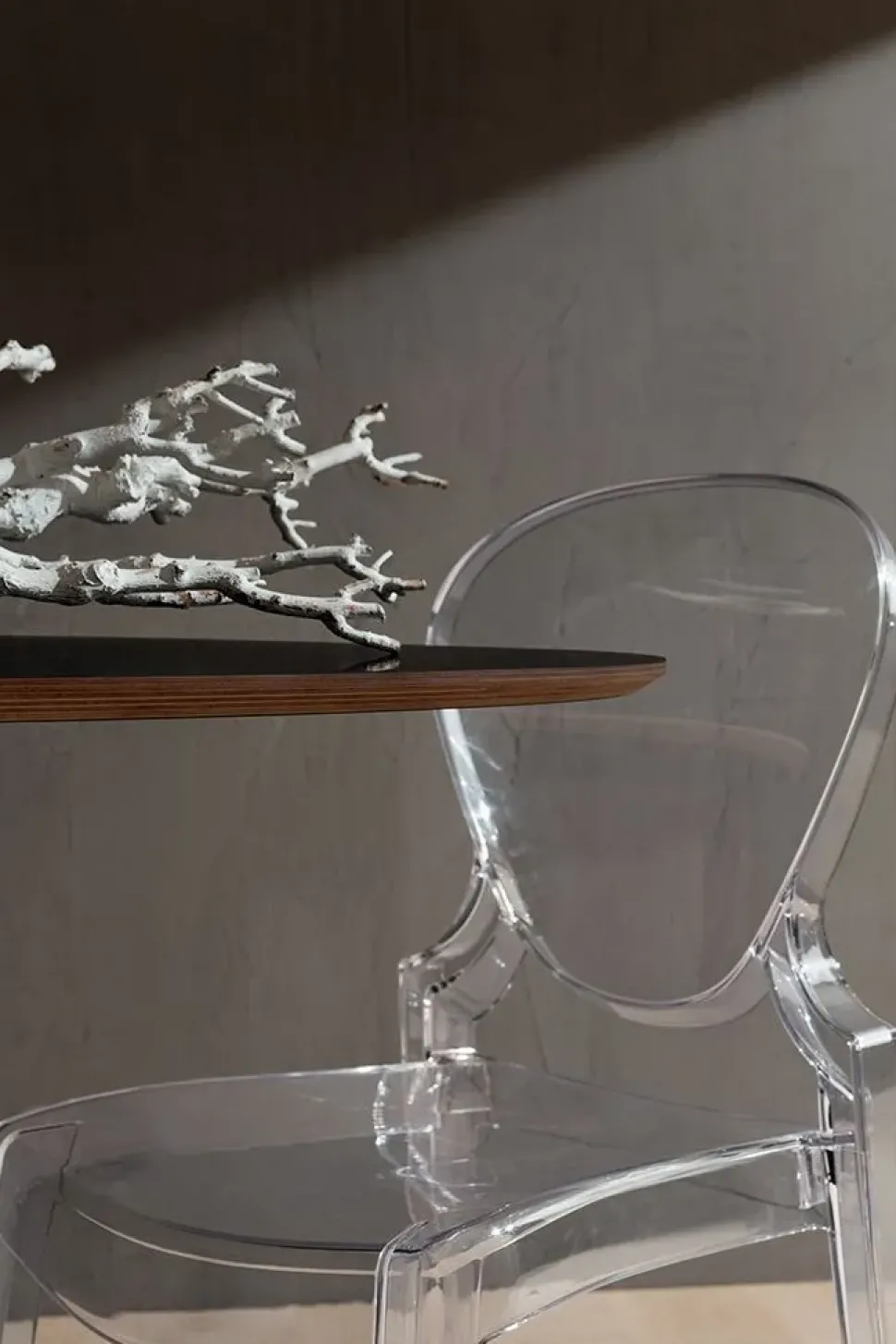 Tavolo ovale in ceramica Ruud La primavera in Offerta Outlet